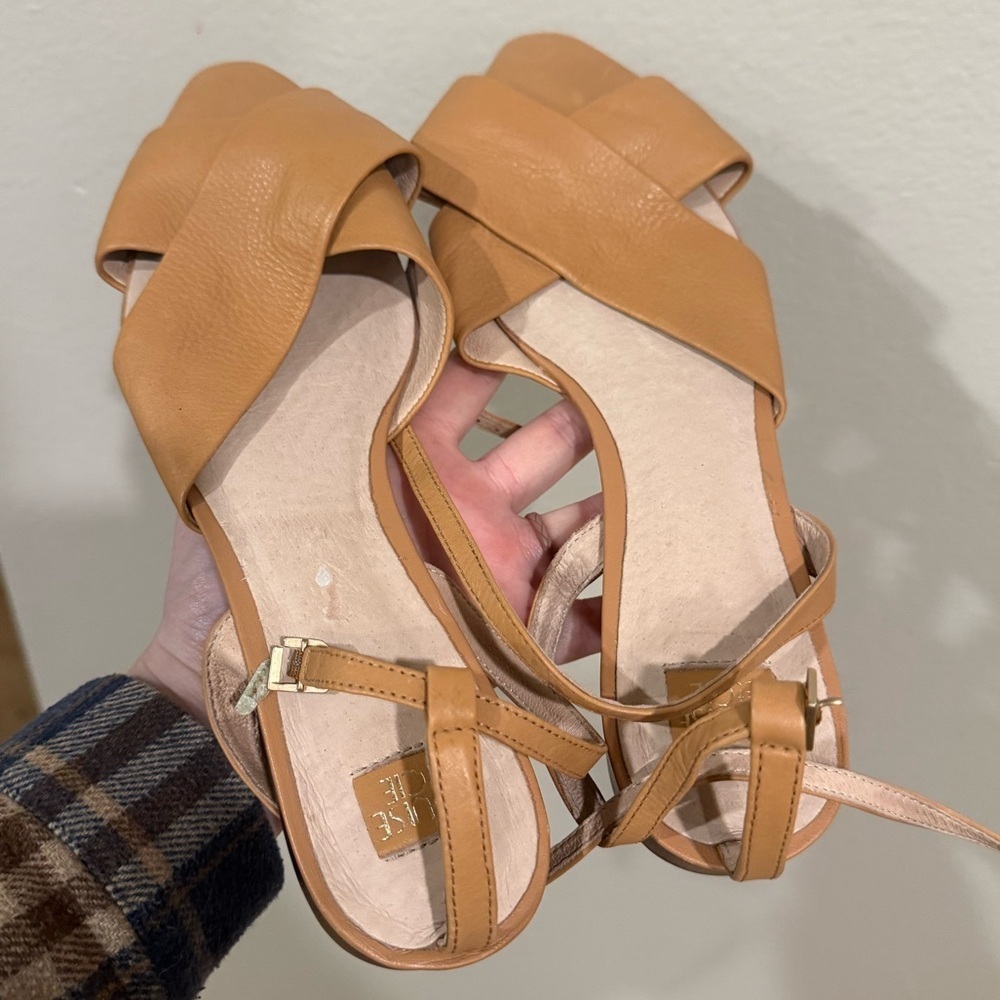 Louise et Cie Cognac Cross-Strap Leather Sandals 10M